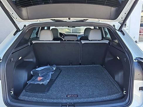 New 2026 Volkswagen Atlas Cross Sport SEL AWD/4WD image 19
