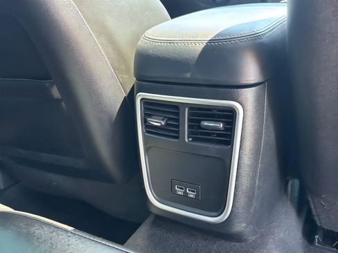 Used 2023 Dodge Charger Scat Pack w/ Plus Group RWD image 31