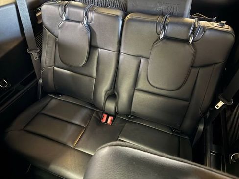 Used 2023 Ford Explorer Limited w/ Limited Technology Package image 37