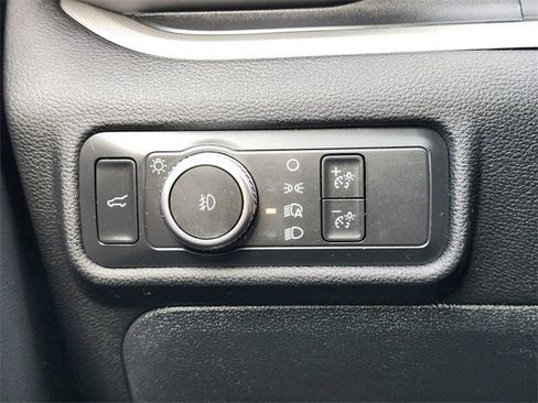 Certified 2022 Ford Explorer XLT w/ Equipment Group 202A image 26