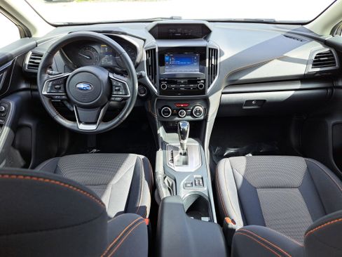 Used 2022 Subaru Crosstrek 2.0i Premium w/ Moonroof Package image 8