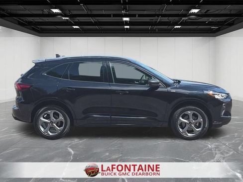 Used 2024 Ford Escape ST-Line w/ Tech Pack #1 AWD/4WD image 9