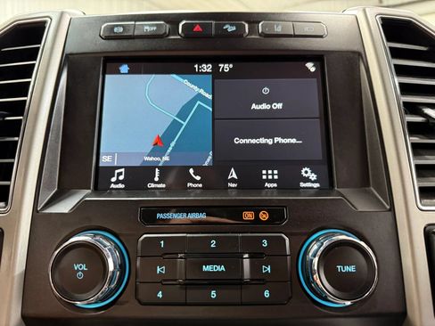 Used 2019 Ford F350 Lariat w/ Tow Technology Bundle AWD/4WD image 12
