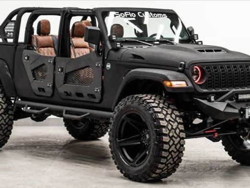 Used 2025 Jeep Gladiator Sport image 40