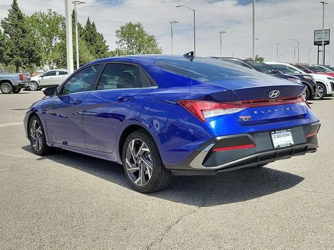 Used 2025 Hyundai Elantra SEL FWD image 8