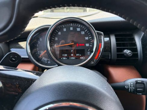 Used 2019 MINI Cooper S FWD image 9