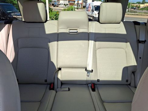 Used 2020 Land Rover Range Rover HSE AWD/4WD image 13