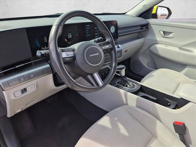 Used 2024 Hyundai Kona SEL AWD/4WD image 6