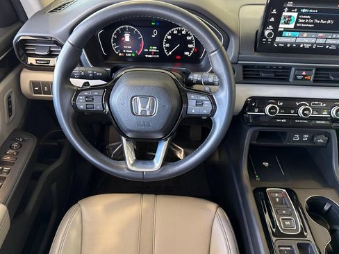 Used 2023 Honda Pilot EX-L image 27