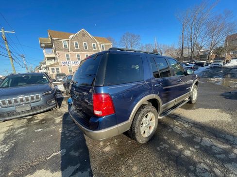 Used 2004 Ford Explorer Eddie Bauer image 6