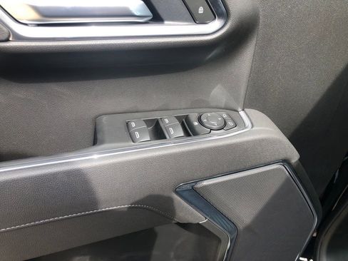 New 2025 GMC Sierra 1500 Elevation image 11