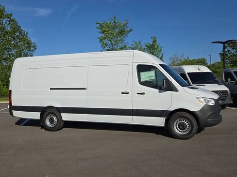 New 2026 Mercedes-Benz Sprinter 2500 image 2