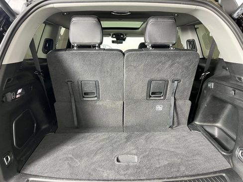 Used 2022 Jeep Grand Cherokee L Limited w/ Luxury Tech Group II image 13