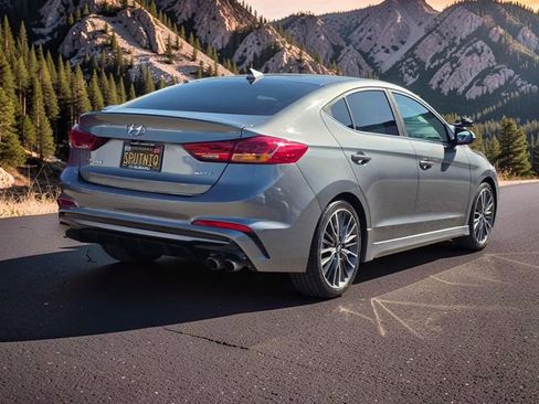 Used 2018 Hyundai Elantra Sport FWD image 7