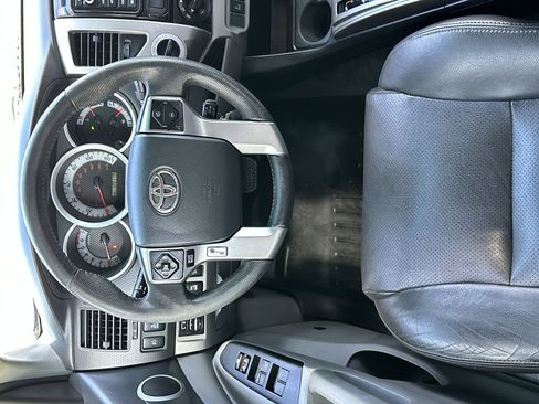 Used 2015 Toyota Tacoma 4x4 Double Cab w/ TRD Off-Road Package image 33