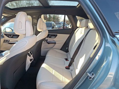 New 2026 Mercedes-Benz GLC 300 4MATIC image 6