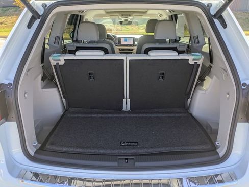 New 2026 Volkswagen Atlas SE image 13