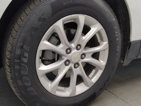 Used 2020 Chevrolet Equinox LT FWD image 31