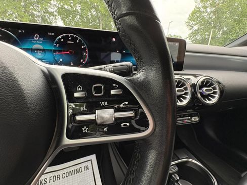 Used 2020 Mercedes-Benz A 220 image 35