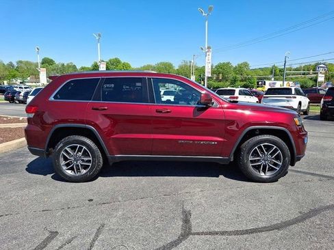Certified 2020 Jeep Grand Cherokee Laredo w/ Laredo X Package AWD/4WD image 9