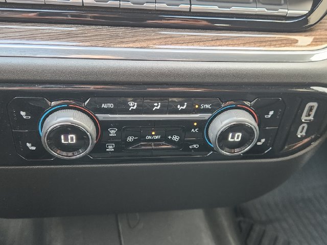 Used 2024 Chevrolet Silverado 2500 LT AWD/4WD image 21