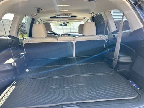 Used 2016 Honda Pilot Touring image 9
