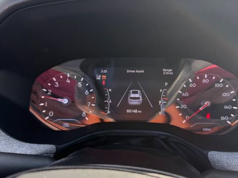 Used 2024 Jeep Compass Latitude AWD/4WD image 10