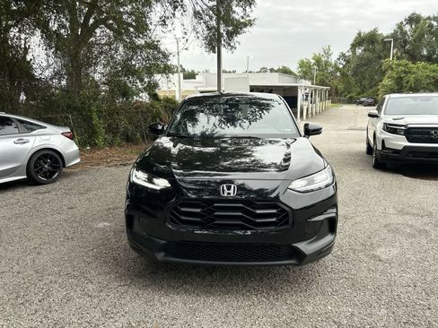 Used 2023 Honda HR-V Sport image 3
