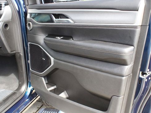 New 2026 Jeep Grand Wagoneer Limited AWD/4WD image 24
