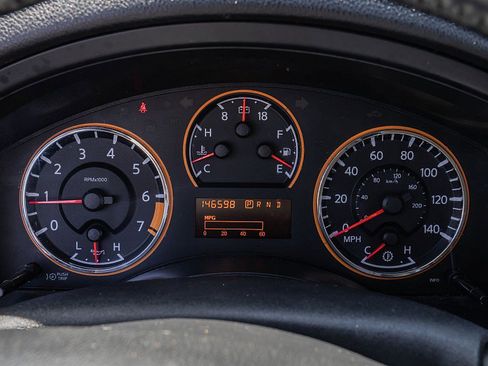 Used 2013 Nissan Armada SL image 32