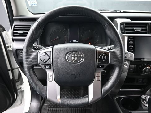 Used 2021 Toyota 4Runner SR5 image 21