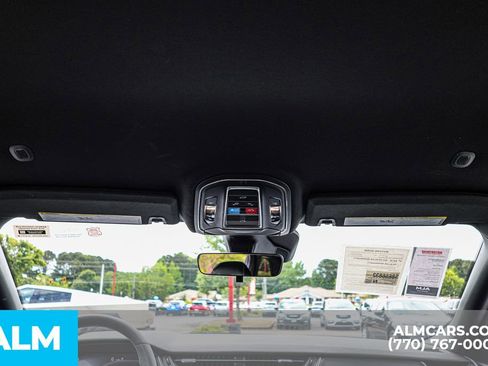 Used 2025 Jeep Grand Cherokee Altitude AWD/4WD image 55