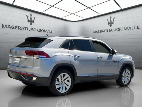 Used 2021 Volkswagen Atlas Cross Sport SE image 22