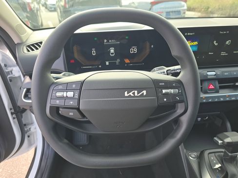 New 2026 Kia K4 FWD image 28