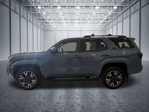 Used 2023 Toyota 4Runner SR5 Premium w/ Moonroof Package AWD/4WD image 2