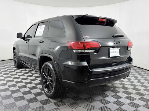 Used 2021 Jeep Grand Cherokee Laredo X RWD image 4