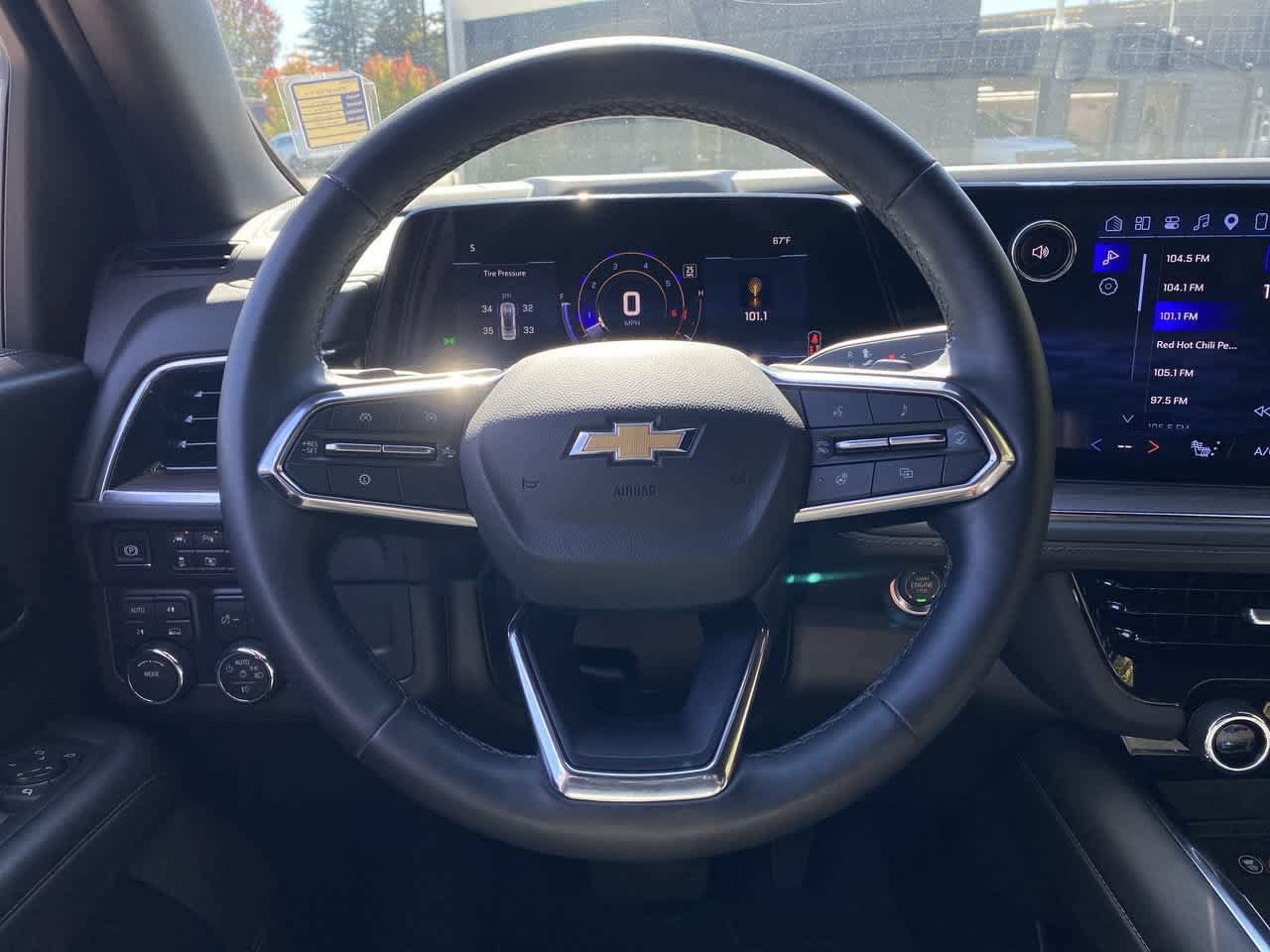 Used 2026 Chevrolet Suburban LT w/ Comfort Package AWD/4WD image 19