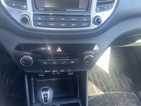 Used 2017 Hyundai Tucson SE image 9