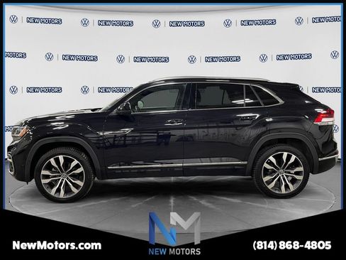 Used 2023 Volkswagen Atlas Cross Sport SEL Premium R-Line AWD/4WD image 2