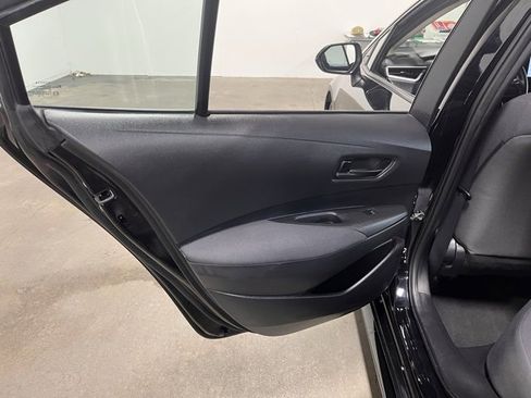 Used 2023 Toyota Corolla LE image 19