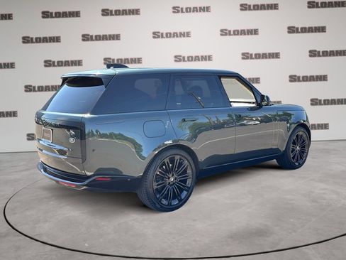 Used 2023 Land Rover Range Rover Autobiography AWD/4WD image 5