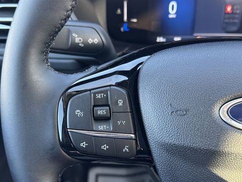 New 2026 Ford Escape SE FWD image 12