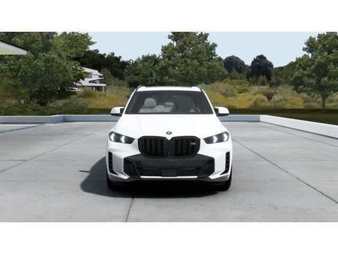 New 2026 BMW X5 M60i w/ Executive Package image 3