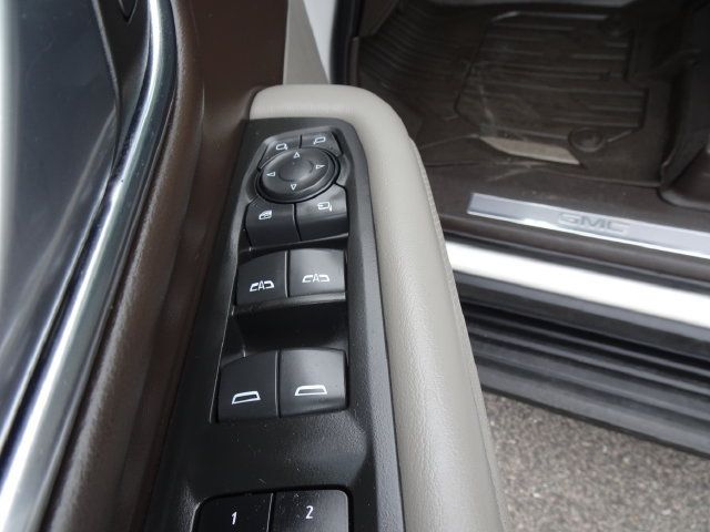 Used 2022 GMC Yukon SLT w/ SLT Premium Package AWD/4WD image 13