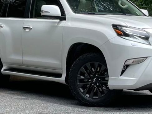 Used 2020 Lexus GX 460 Premium w/ Premium Package AWD/4WD image 10