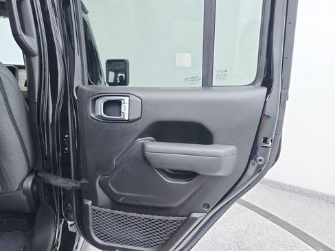 Used 2025 Jeep Gladiator Sport image 36