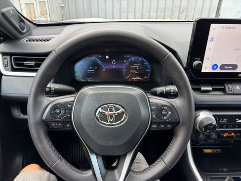 Used 2024 Toyota RAV4 XSE w/ Advanced Technology Package AWD/4WD image 12