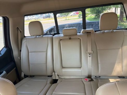Used 2017 Ford F250 Lariat w/ Lariat Value Package AWD/4WD image 28