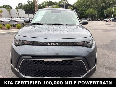 Certified 2025 Kia Soul LX FWD image 2