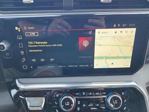 New 2026 GMC Sierra 2500 Denali w/ Denali Reserve Package AWD/4WD image 14